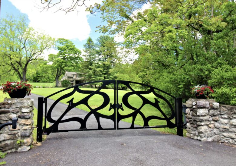 Lavender Hill Estate | Private 37 acres,1.5 hour from NYC, Heated Pool, Jacuzzi - Pine Bush, New York