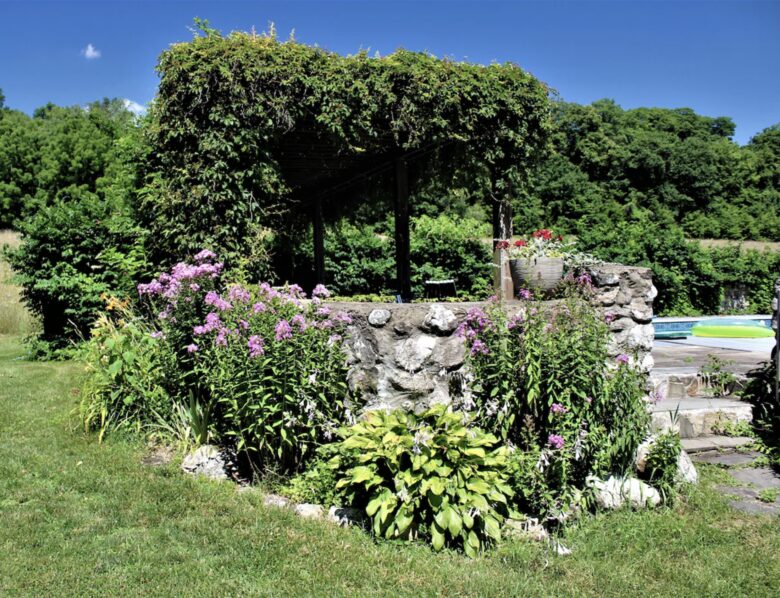 Lavender Hill Estate | Private 37 acres,1.5 hour from NYC, Heated Pool, Jacuzzi - Pine Bush, New York