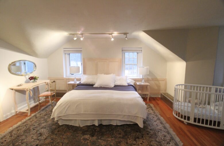 Lavender Hill Estate | Private 37 acres,1.5 hour from NYC, Heated Pool, Jacuzzi - Pine Bush, New York