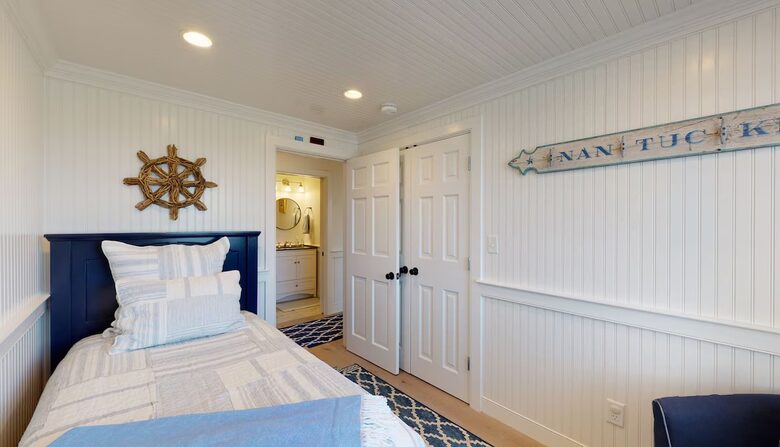 Stowaways - Nantucket, Massachusetts