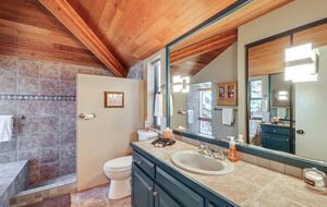 Upper master bath
