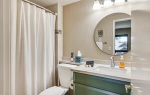 Lower master bathroom