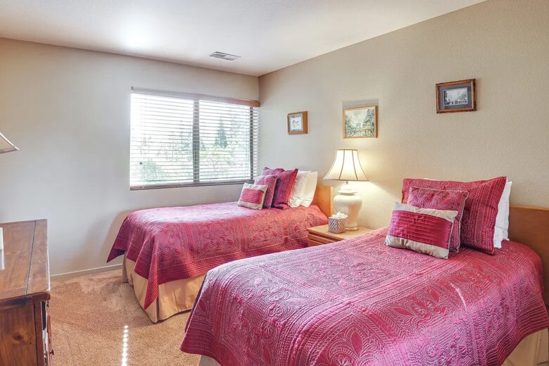 Lower bedroom #1