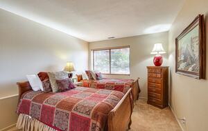 Lower bedroom #2