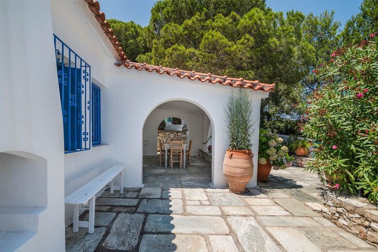 Villa Arios - Skiathos, Greece