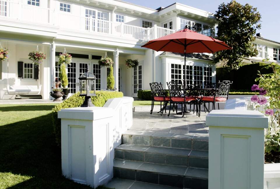 Groveland Estate - West Vancouver, Canada