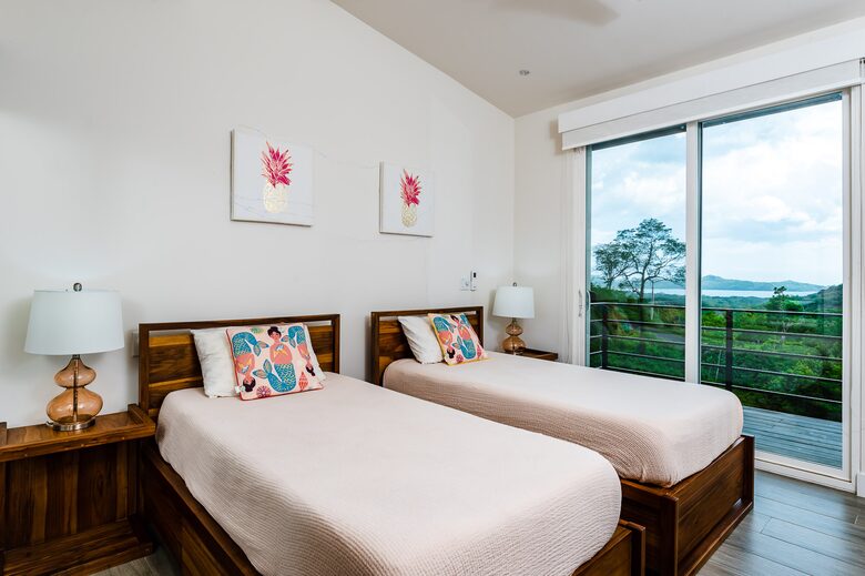 Casa Escondida - Playa Flamingo, Costa Rica