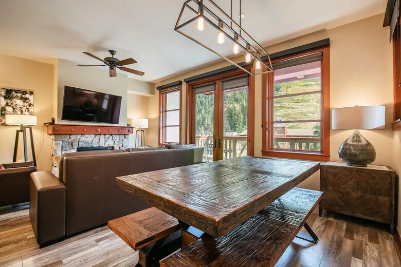 Luxury Alpine Retreat w Stunning Views & Summer/Fall Adventures at Palisades Tahoe - Olympic Valley, California