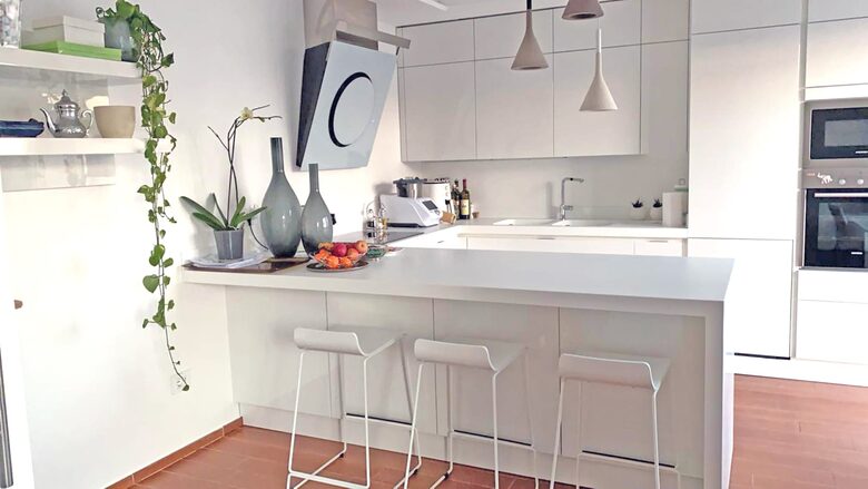 Sky Light Nest: A Serene Penthouse Retreat - Ancona, Italy