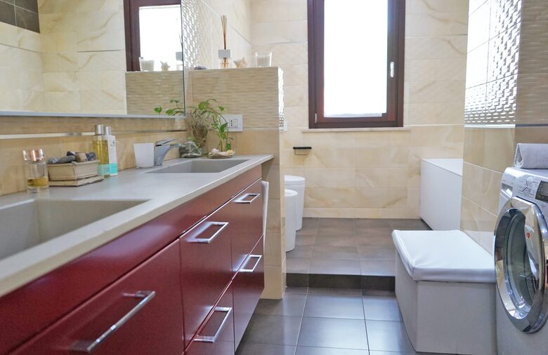 Sky Light Nest: A Serene Penthouse Retreat - Ancona, Italy
