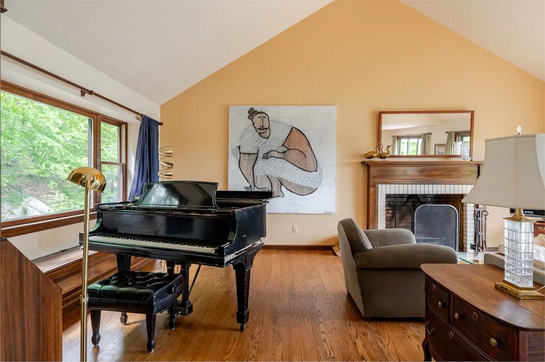 Beautifully tuned "Golden Era" 1928 Steinway Model B