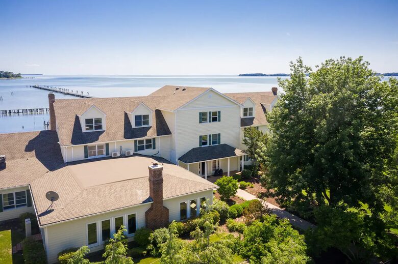 Cedar Cove Retreat | 13 Bedrooms Waterfront Estate with, Pool, Gym, and more - St. Michaels, Maryland