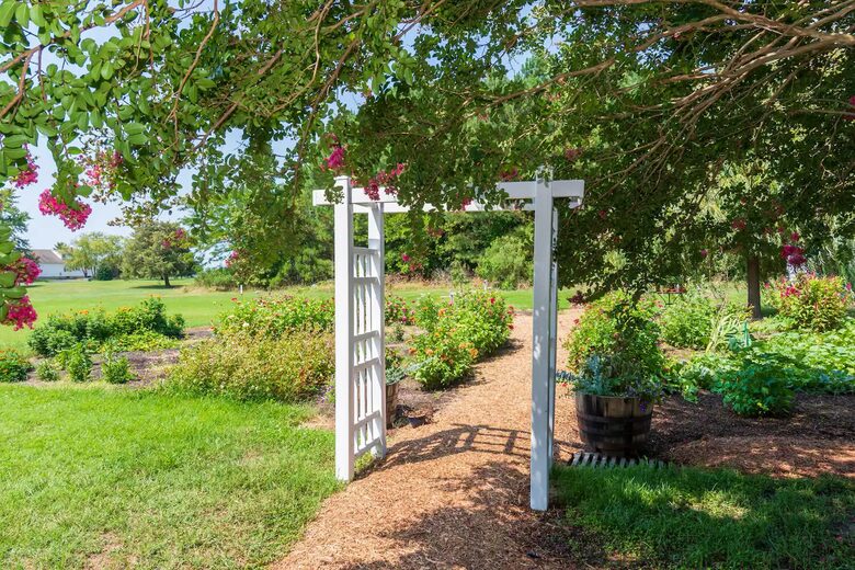 Cedar Cove Retreat | 13 Bedrooms Waterfront Estate with, Pool, Gym, and more - St. Michaels, Maryland