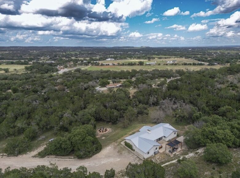 The Wildflower Haus- GORGEOUS Texas Hill Country! - Fredericksburg, Texas