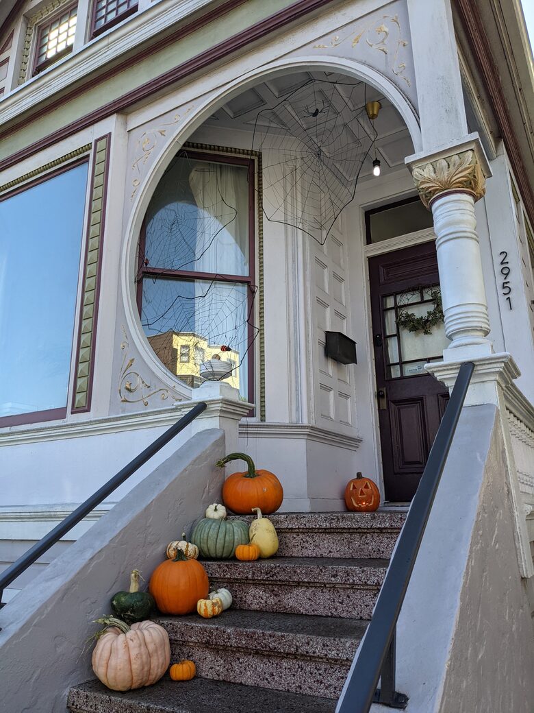 Modern Victorian Home in the Center of San Francisco - San Francisco, California