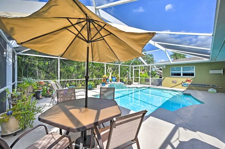 Salty Soulz Getaway - Cape Coral, Florida