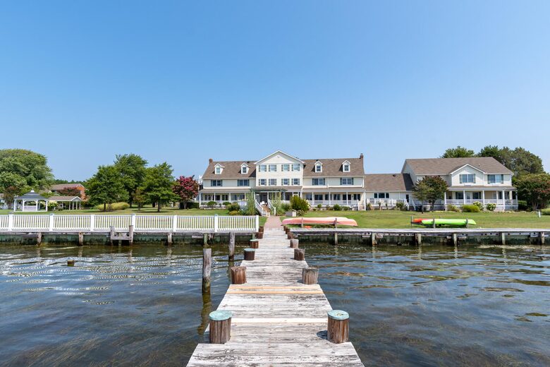 Cedar Cove Retreat | 13 Bedrooms Waterfront Estate with, Pool, Gym, and more - St. Michaels, Maryland