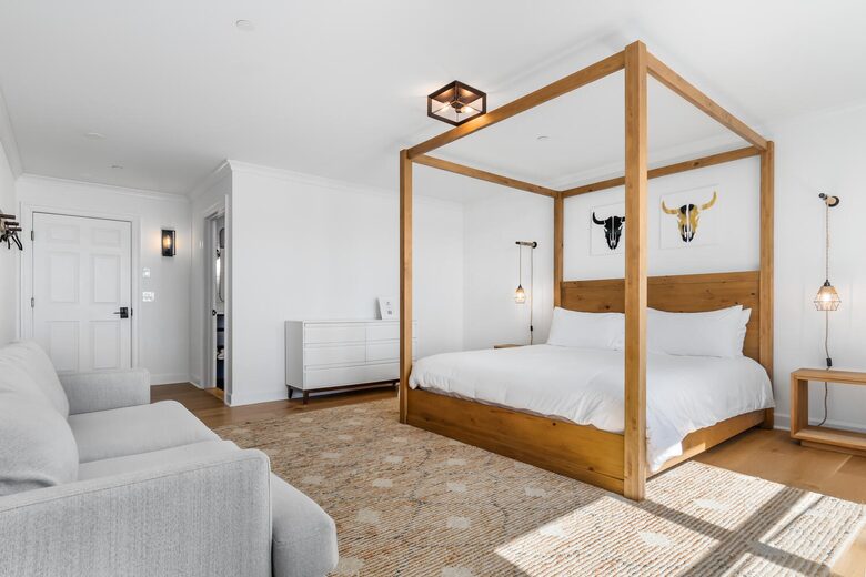Cedar Cove Retreat | 25 Bedrooms Waterfront Estate with, Pool, Gym, and more - St. Michaels, Maryland