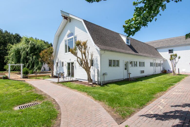 Cedar Cove Retreat | 25 Bedrooms Waterfront Estate with, Pool, Gym, and more - St. Michaels, Maryland
