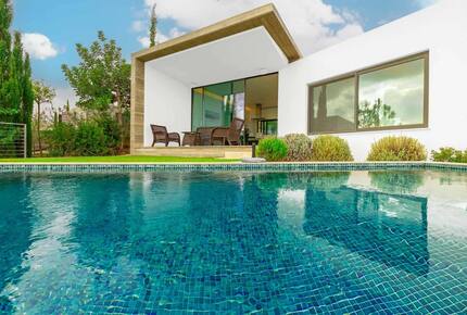 Modern Hill Top Golf Villa - Tsada, Cyprus