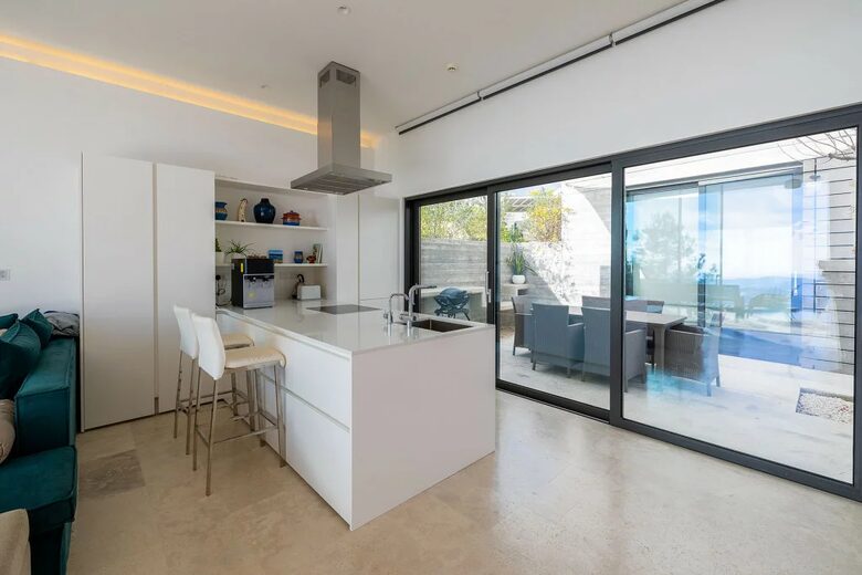 Modern Hill Top Golf Villa - Tsada, Cyprus