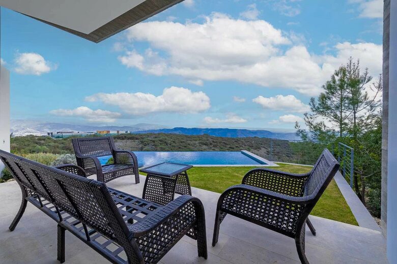 Modern Hill Top Golf Villa - Tsada, Cyprus
