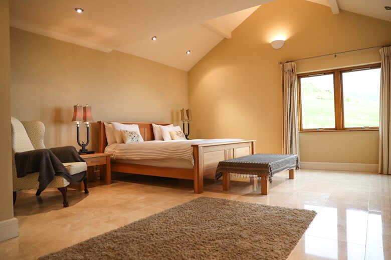 Coumeenoole Luxury Stay - Dingle, Ireland