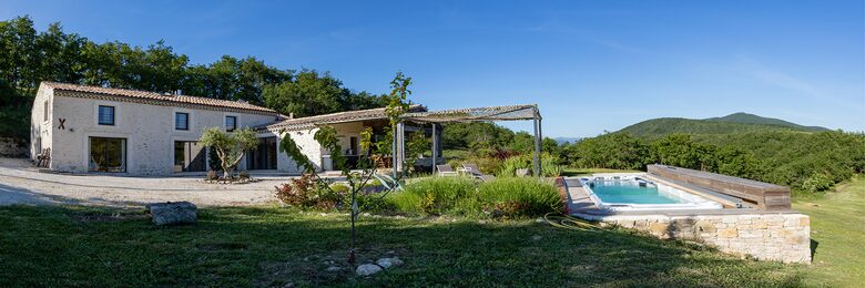 Mas De La Source Farmhouse - Aleyrac, France