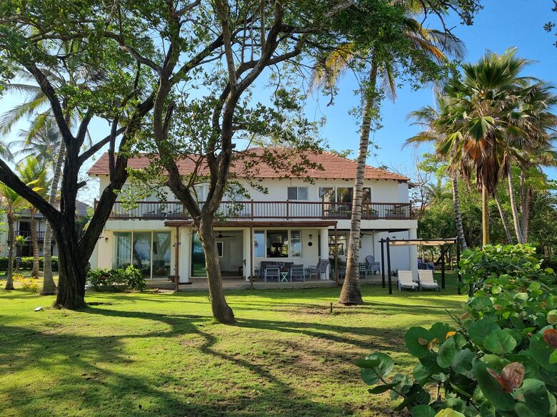 Spacious Beachfront Villa | 30 minutes from Cartagena - Lomita Arena, Colombia