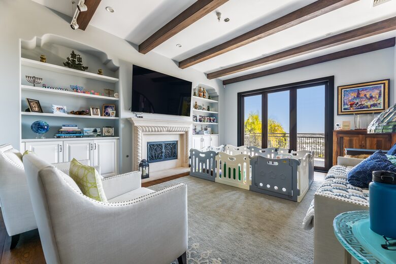 Hollywood Hills Mediterranean Villa - Los Angeles, California