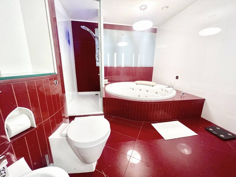 Church House In West London - Uxbridge, London, United Kingdom