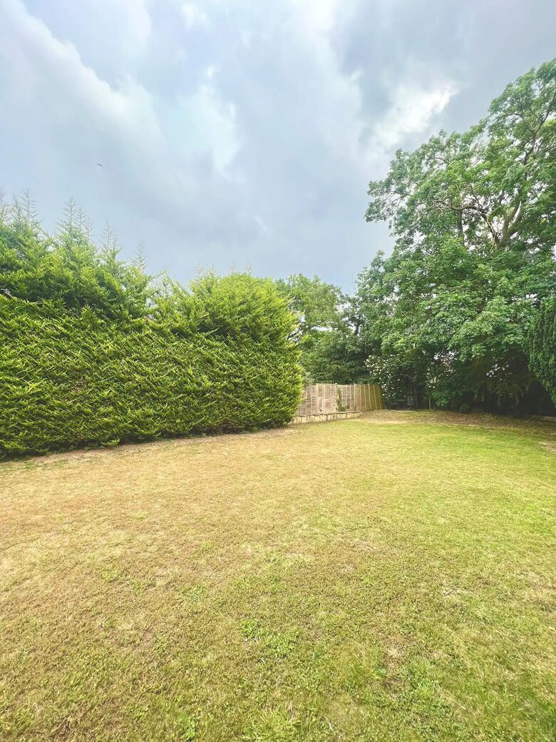 Church House In West London - Uxbridge, London, United Kingdom