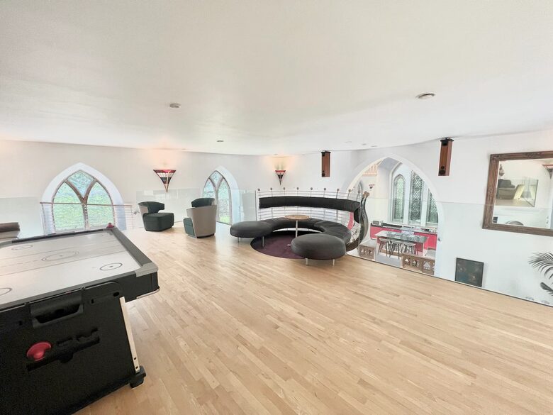 Church House In West London - Uxbridge, London, United Kingdom
