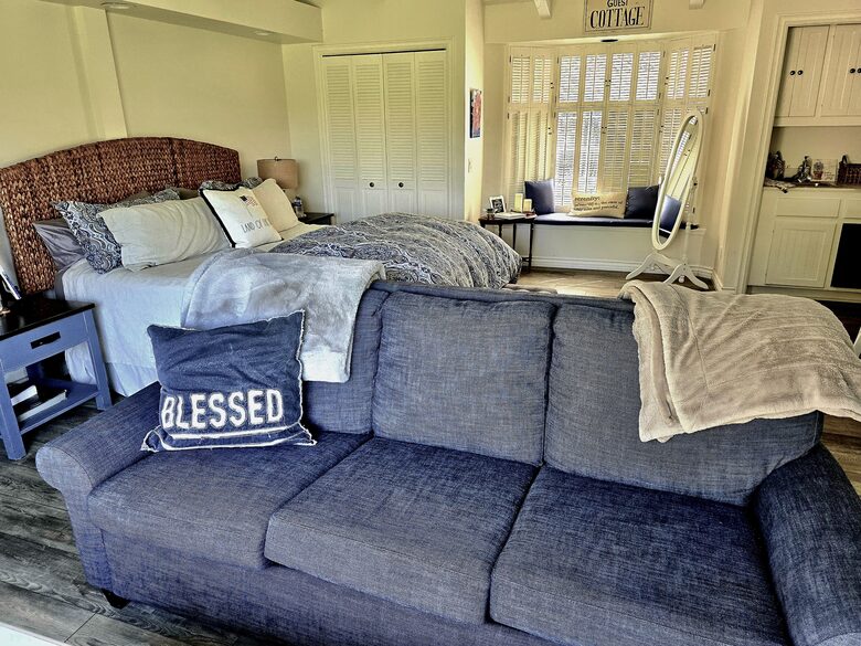 Peaceful Studio Retreat with Sensational Golf Course View and Natural Surroundings - Rancho Santa Fe, California