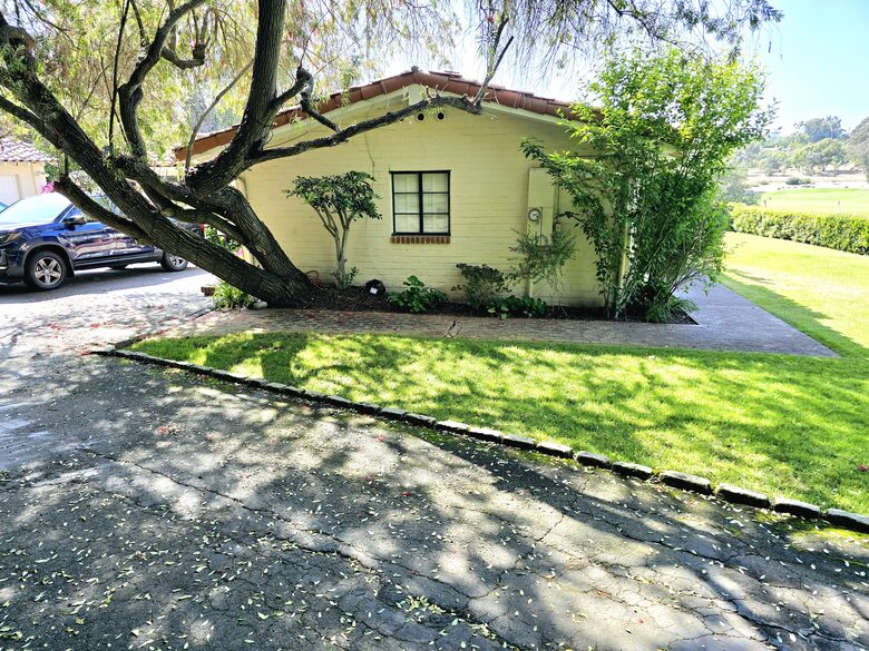 Peaceful Studio Retreat with Sensational Golf Course View and Natural Surroundings - Rancho Santa Fe, California