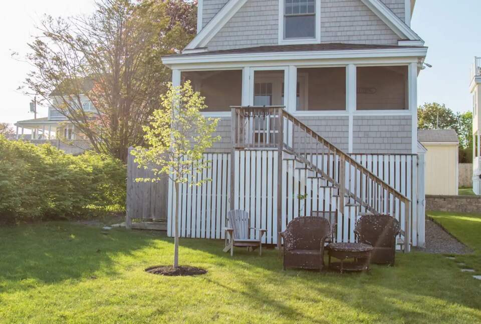 Charming Coastal Maine Beach Cottage - Higgins Beach, Maine
