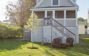 Charming Coastal Maine Beach Cottage - Higgins Beach, Maine