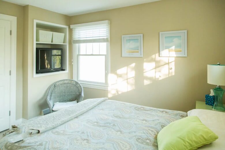 Charming Coastal Maine Beach Cottage - Higgins Beach, Maine