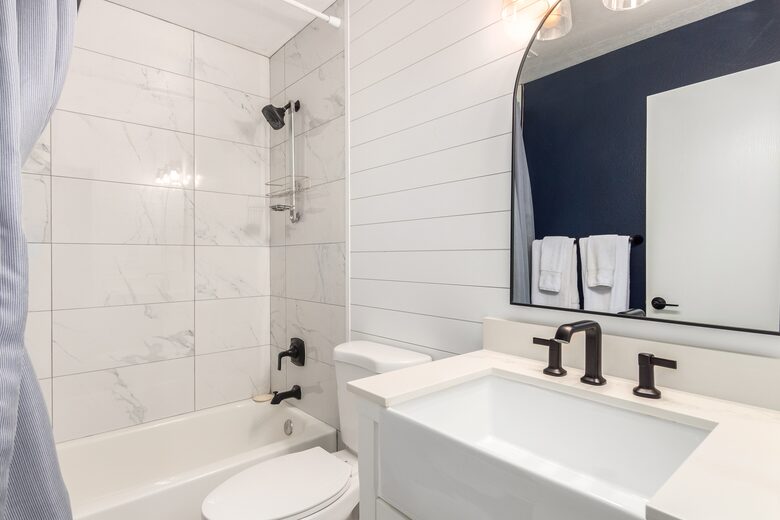 Prime Location Phoenix/Scottsdale Home With Spa - Phoenix, Arizona