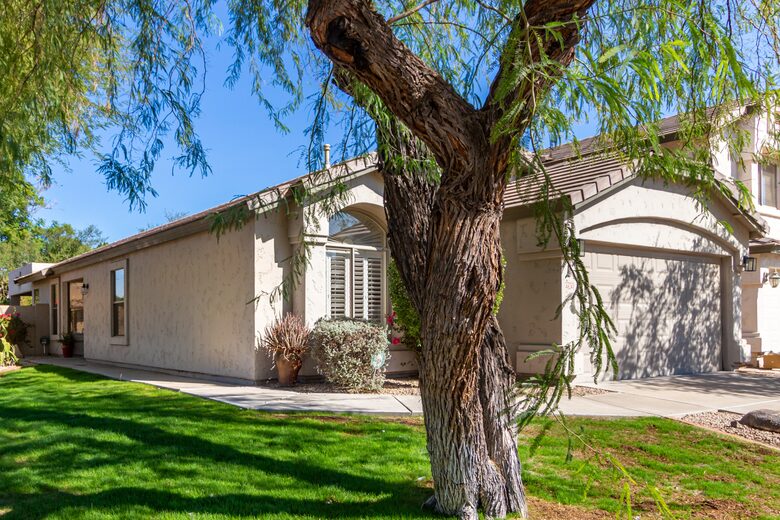 Prime Location Phoenix/Scottsdale Home With Spa - Phoenix, Arizona