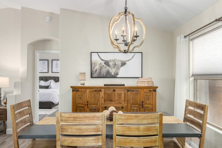 Prime Location Phoenix/Scottsdale Home With Spa - Phoenix, Arizona