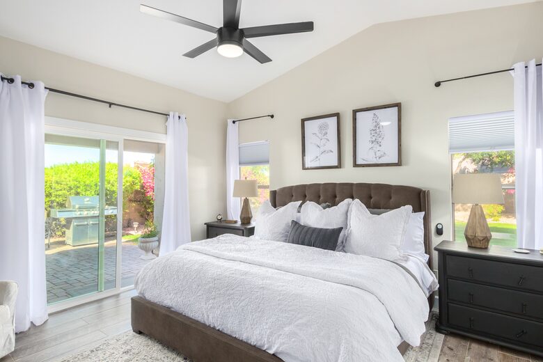Prime Location Phoenix/Scottsdale Home With Spa - Phoenix, Arizona