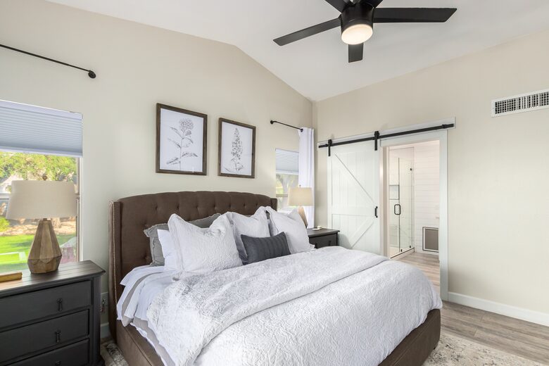 Prime Location Phoenix/Scottsdale Home With Spa - Phoenix, Arizona