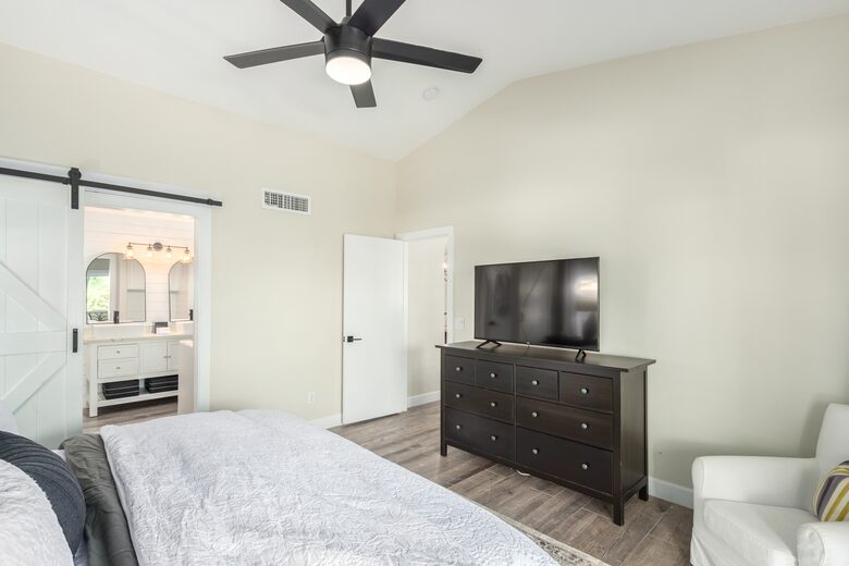 Prime Location Phoenix/Scottsdale Home With Spa - Phoenix, Arizona