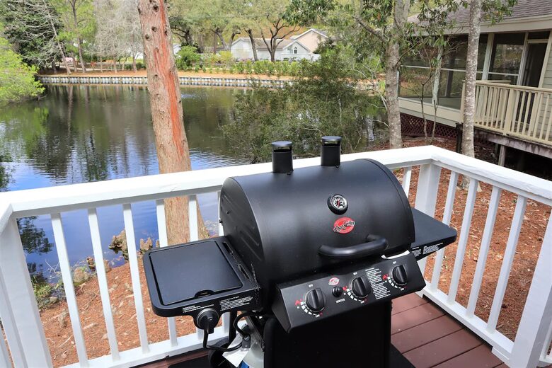 Lake Front Miramar Beach Retreat - Destin, Florida