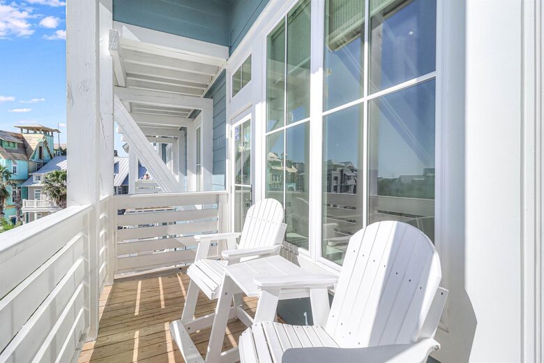 Cinnamon Shore Sandcastle | Within 5 Minute Walk to Beach - Port Aransas, Texas