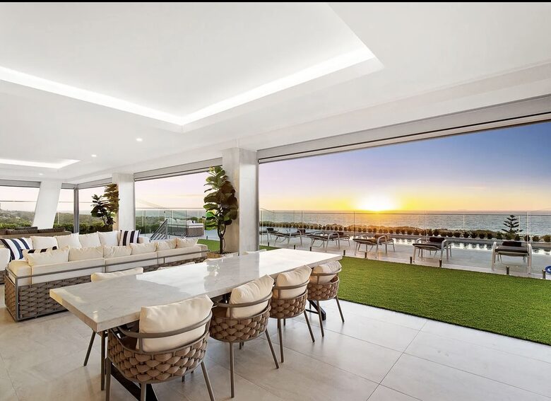 Modern Beach Front Home - Perth, Australia