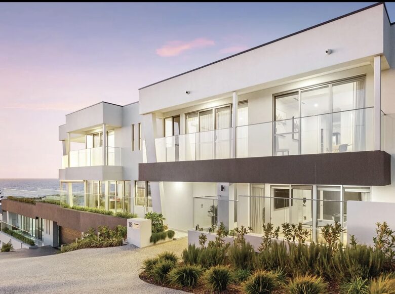 Modern Beach Front Home - Perth, Australia
