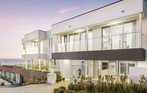 Modern Beach Front Home - Perth, Australia