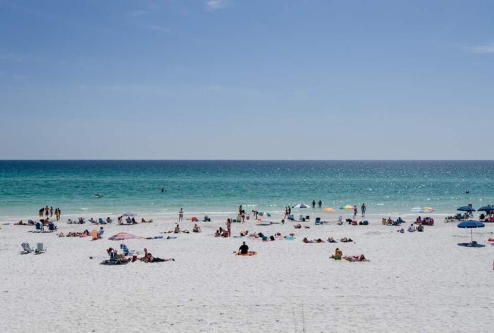 Tropical Breezes Beachfront - Destin, Florida
